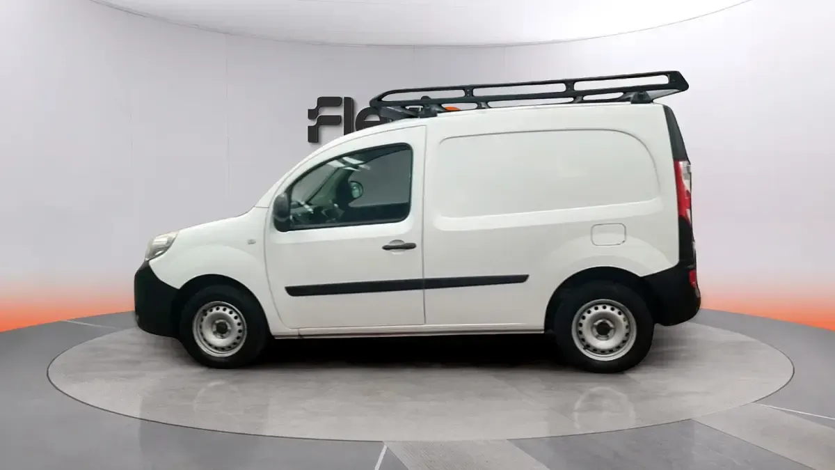 Usado Renault Kangoo 90 CV (66 kW) 2019 Blanco Monovolumen