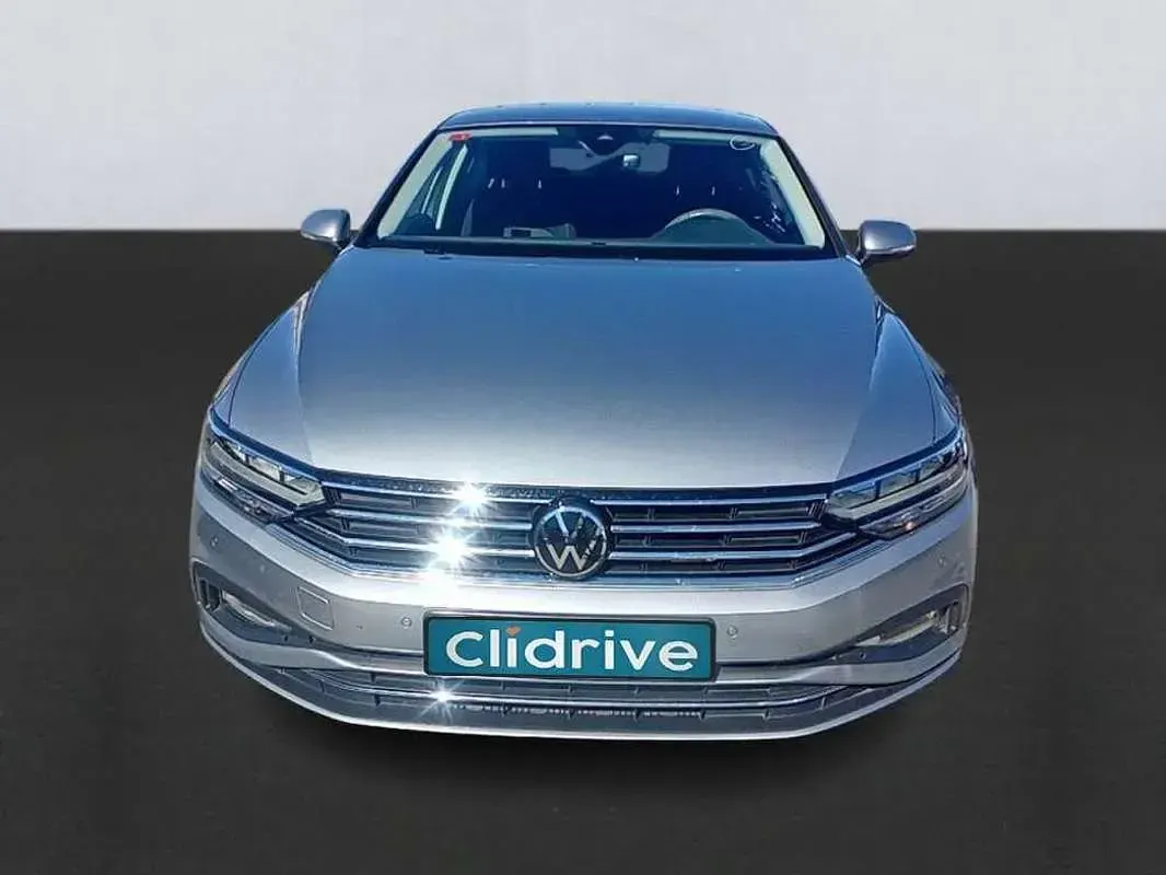 Usado VW Passat Executive 122 CV (89 kW) 2020 Familiar