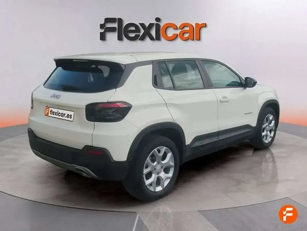 Usado Jeep Avenger 101 HP (74 kW) 2023 Branco SUV