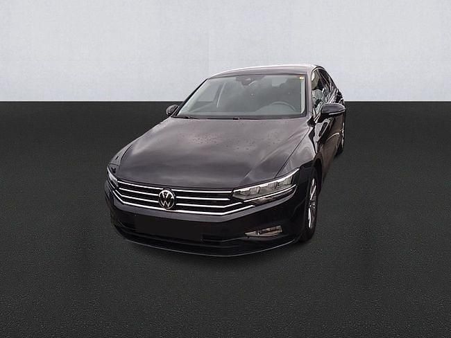 Usado VW Passat Business 150 CV (110 kW) 2021 Negro Berlina