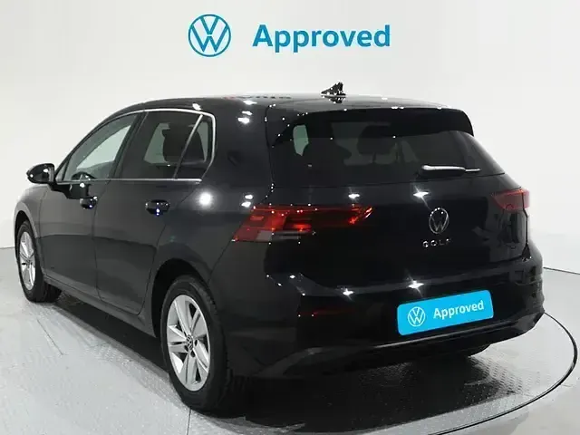 Usado VW Golf VIII 110 CV (80 kW) 2022 Negro
