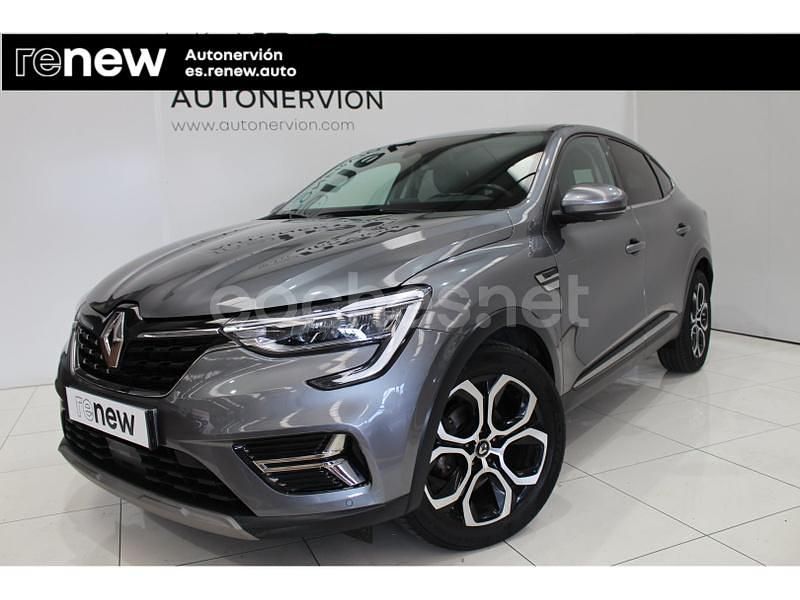 Usado Renault Arkana Zen 140 CV (102 kW) 2022 Gris / plata SUV