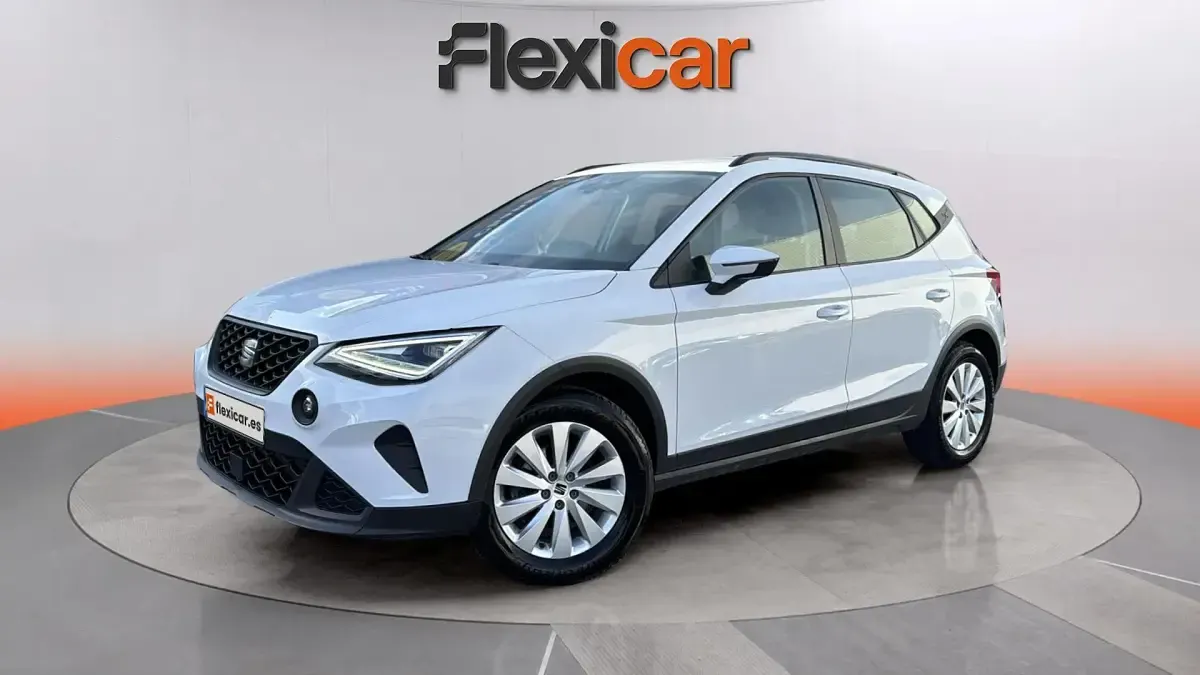 Usado Seat Arona Style 116 CV (85 kW) 2024 Blanco SUV