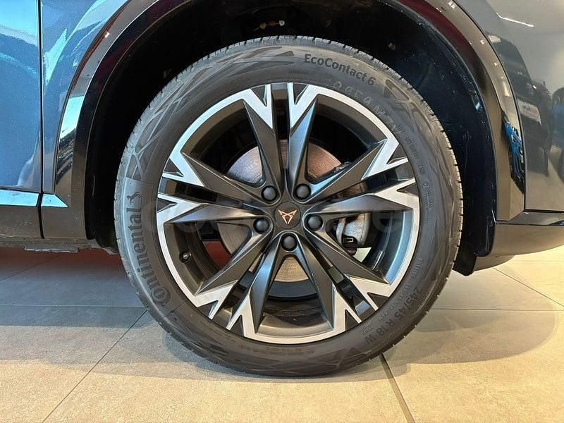 Usado Cupra Formentor 204 CV (150 kW) 2025 Gris / plata SUV