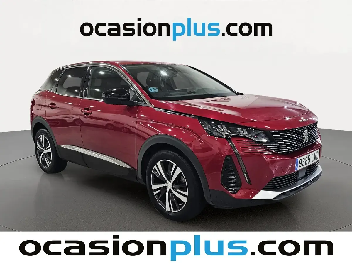 Usado Peugeot 3008 Allure 131 CV (96 kW) 2022 Rojo SUV