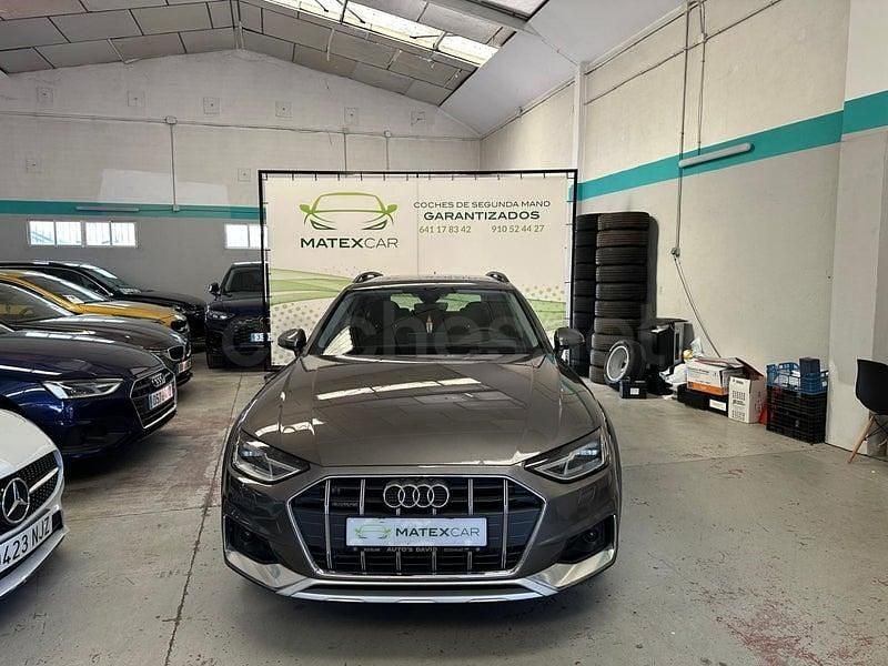 Usado Audi A4 Allroad Business 204 CV (150 kW) 2021 Gris / plata Familiar
