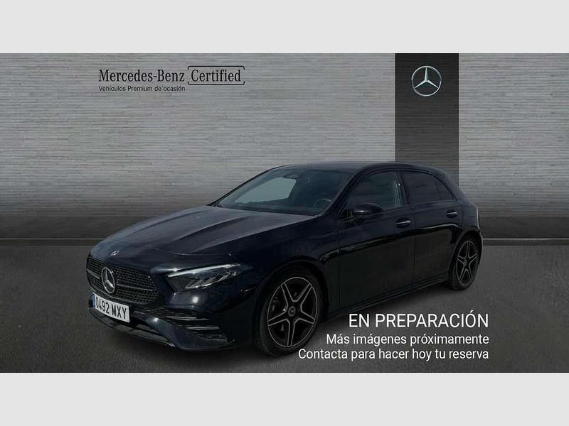 Usado Mercedes A180 136 CV (100 kW) 2025 Negro Berlina