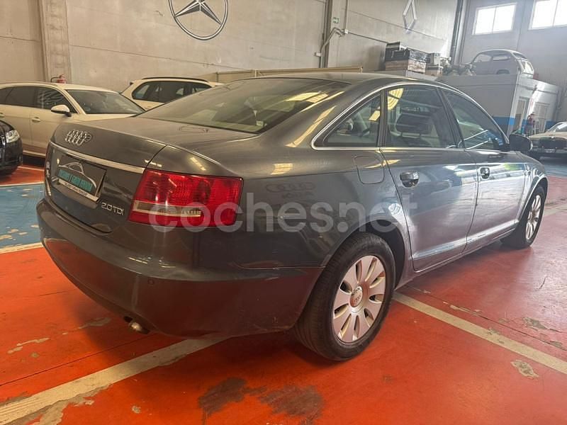 Usado Audi A6 140 CV (102 kW) 2007 Gris / plata Familiar