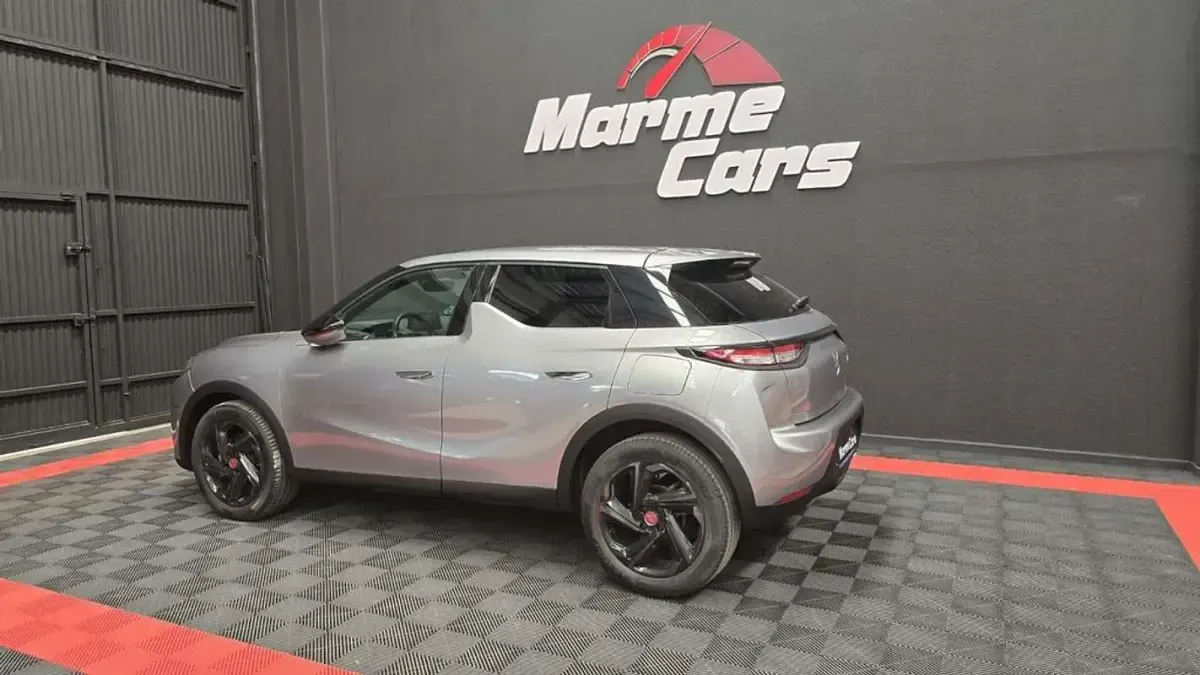Usado DS Automobiles DS3 Performance Line Plus 129 CV (94 kW) 2023 Gris SUV