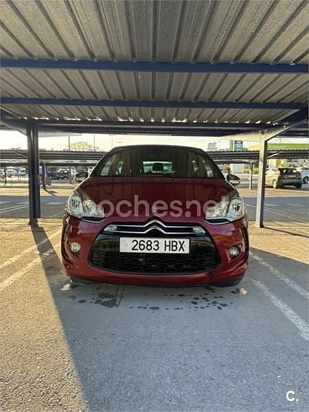 Usado Citroën DS3 120 CV (88 kW) 2011 Granate Utilitario
