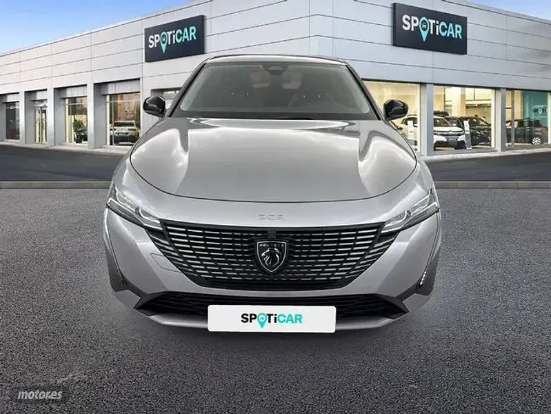 Usado Peugeot 308 Allure 130 CV (95 kW) 2024 Gris / plata Berlina
