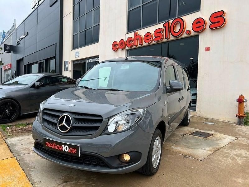 Usado Mercedes Citan 111 110 CV (80 kW) 2017 Gris / plata Familiar