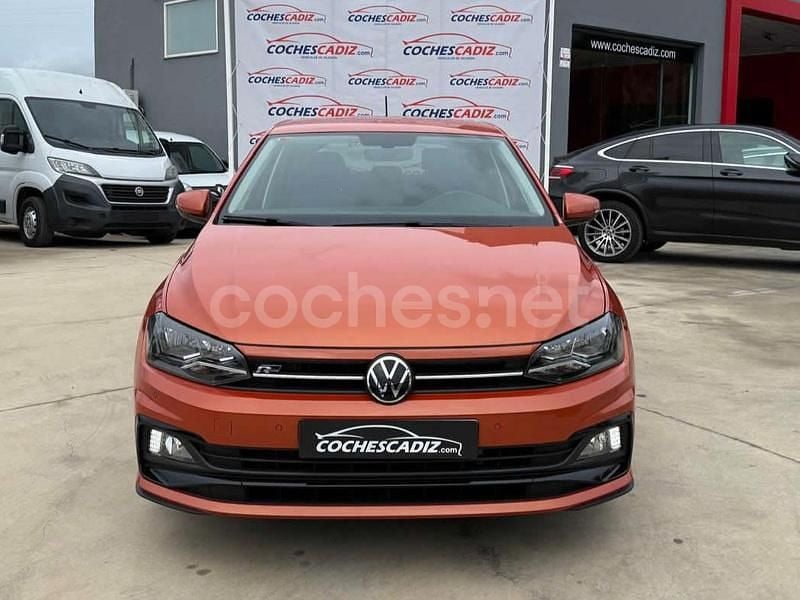 Usado VW Polo R-line 95 CV (69 kW) 2021 Granate Berlina