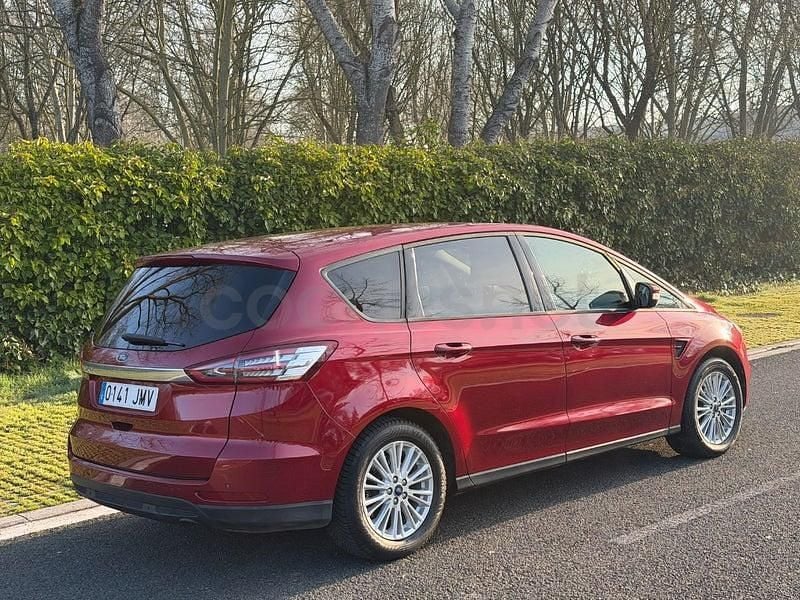 Usado Ford S-MAX Trend 120 CV (88 kW) 2016 Granate Monovolumen