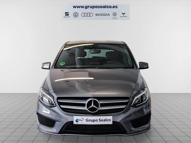 Usado Mercedes B200 136 CV (100 kW) 2018 Gris Monovolumen