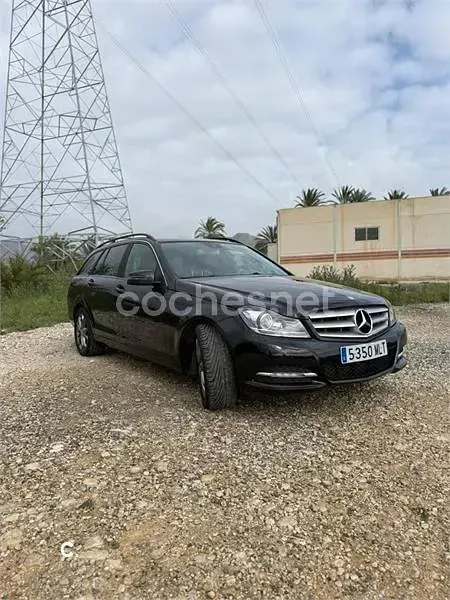 Käytetty Mercedes C220 Executive 170 HP (125 kW) 2011 Musta Farmari