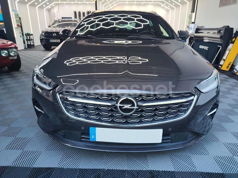 Usado Opel Insignia GS Line 174 CV (127 kW) 2021 Gris / plata Familiar