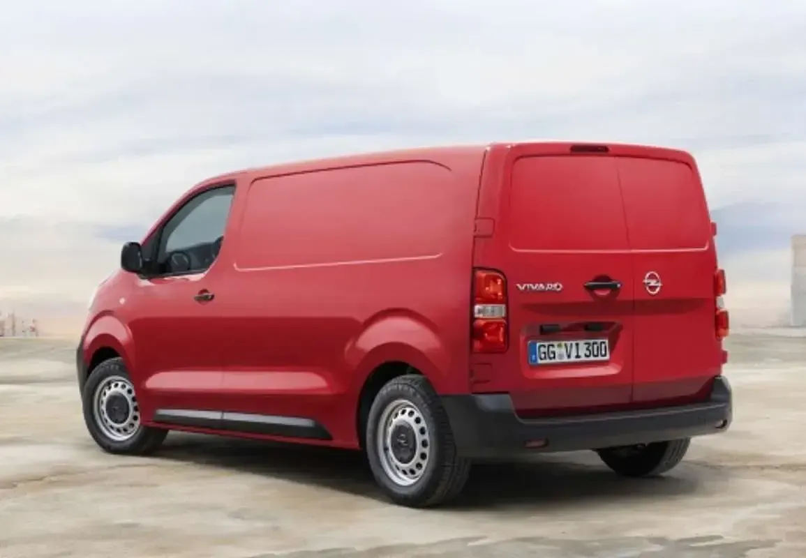 Usado Opel Vivaro 120 CV (88 kW) 2021 Blanco Monovolumen