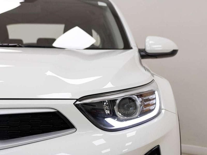 Usado Kia Stonic 101 CV (74 kW) 2021 Blanco SUV