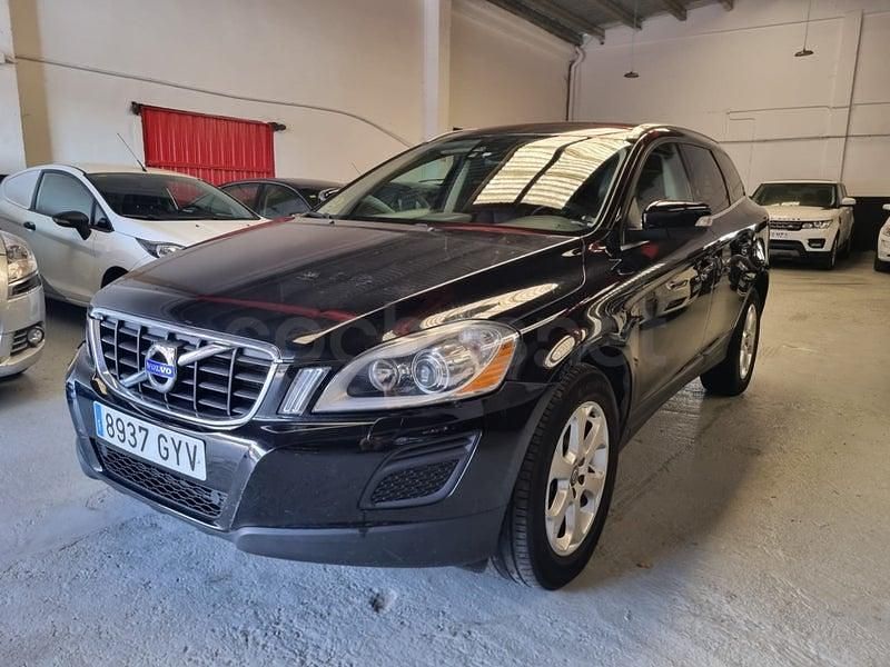 Negro Usado 2010 Volvo XC60 Momentum SUV | 11.990 € (Precio justo) - Imagen 1/4