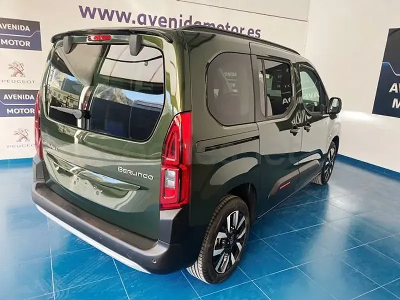Nuevo Citroën Berlingo 130 CV (95 kW) 2026 Verde Monovolumen