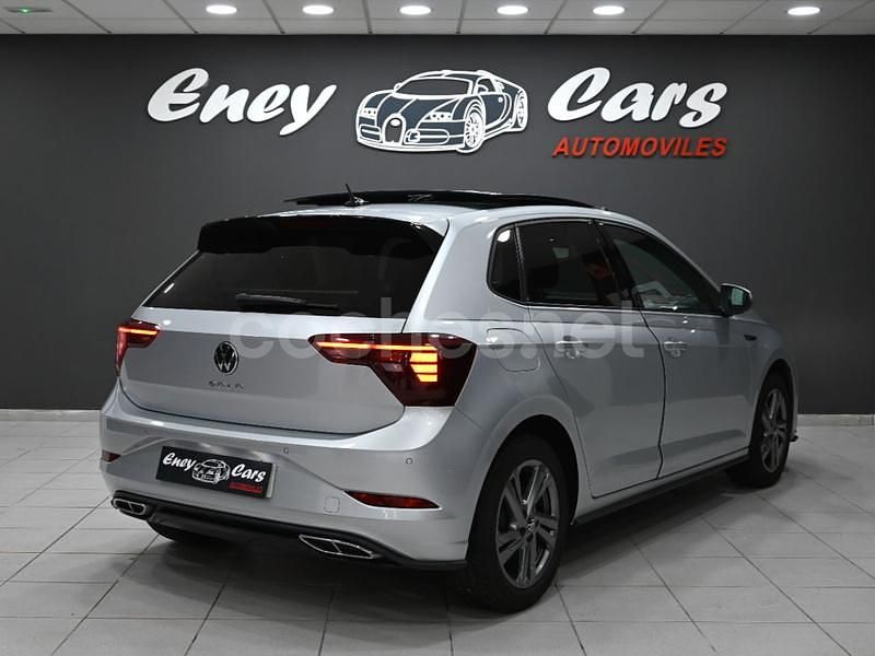 Usado VW Polo R-line 95 CV (69 kW) 2023 Gris / plata Berlina