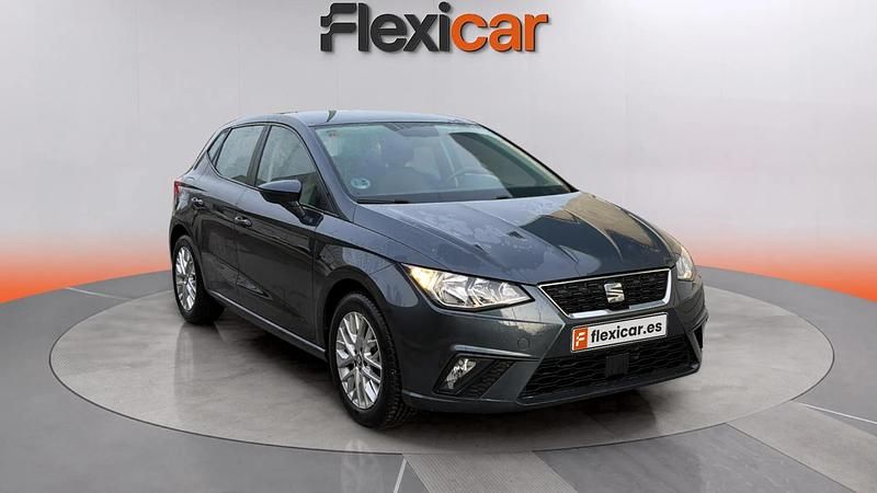 Usado Seat Ibiza Reference 80 CV (58 kW) 2019 Azul Berlina
