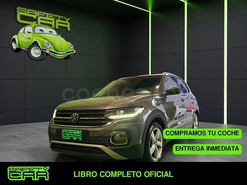 Usado VW T-Cross Sportline 110 CV (80 kW) 2021 Gris / plata SUV