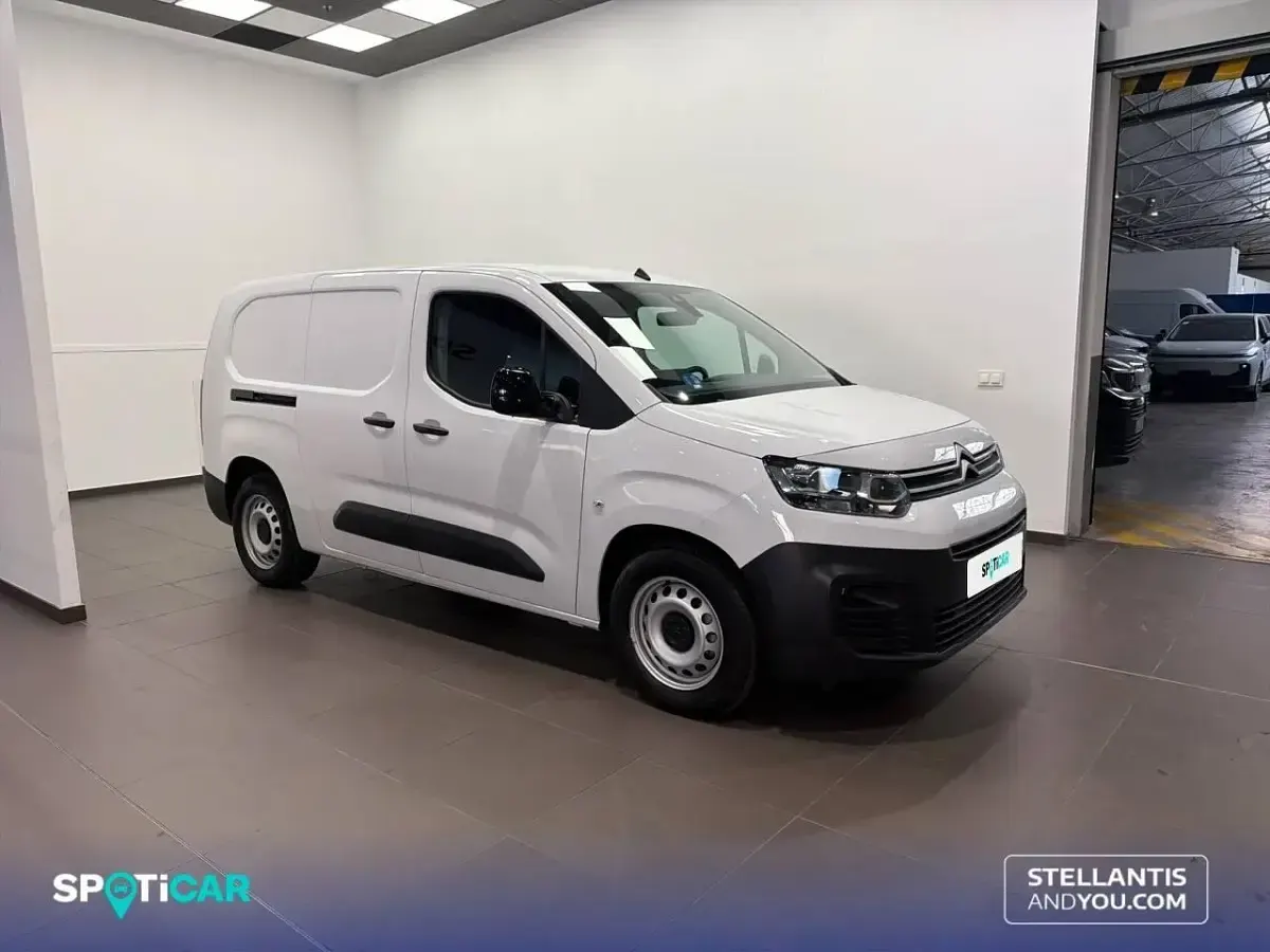 Usado Citroën e-Berlingo 100 kW (136 CV) 2023 Blanco Monovolumen