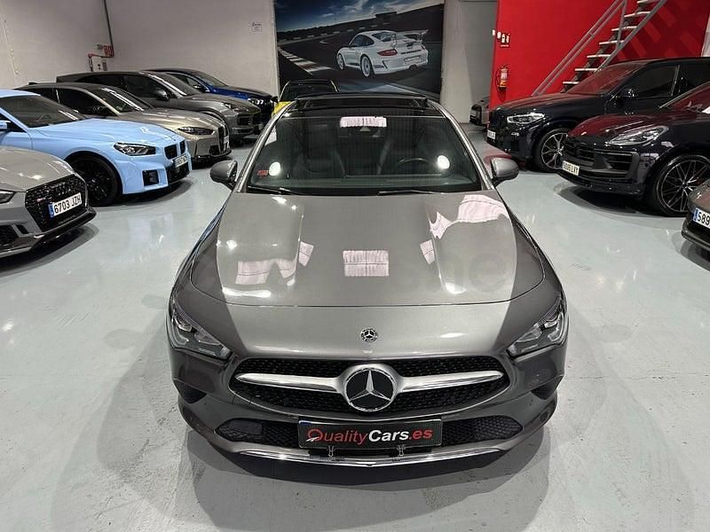 Usado Mercedes CLA180 136 CV (100 kW) 2019 Gris / plata Berlina