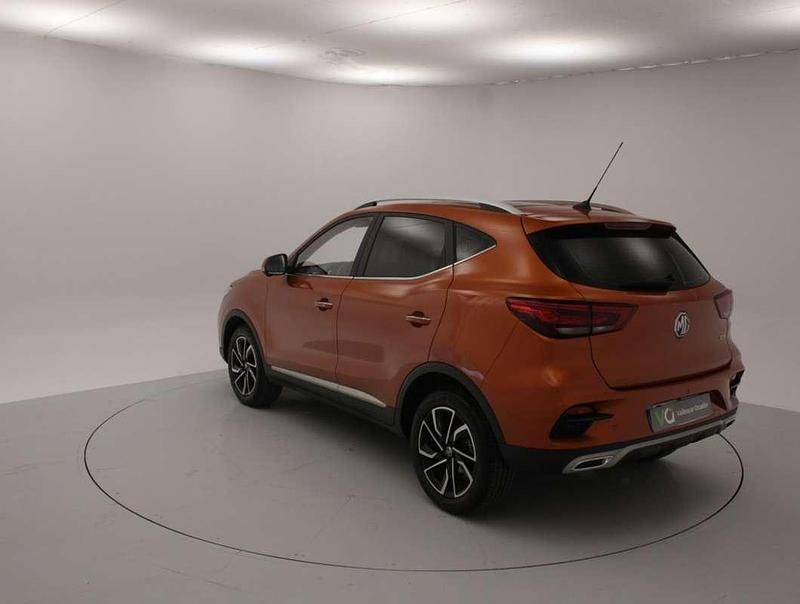 Usado MG ZS Luxury 111 CV (81 kW) 2023 Naranja SUV