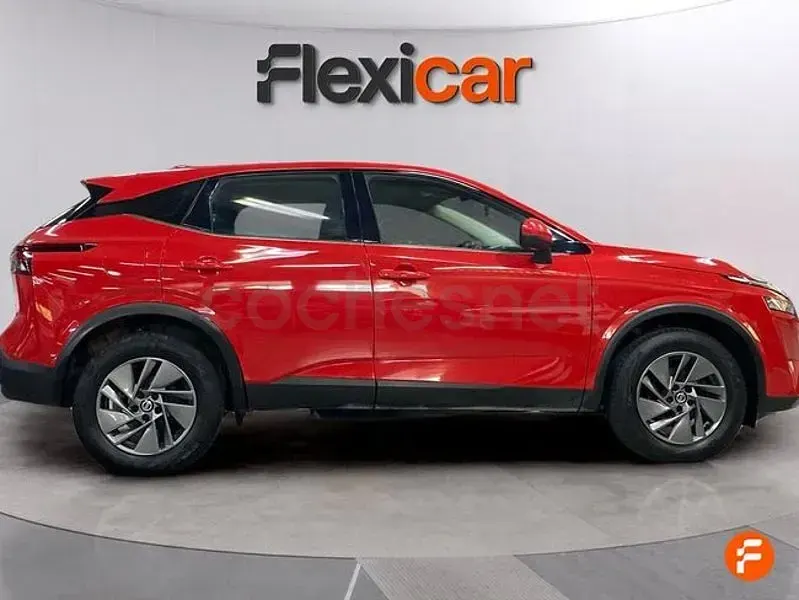 Usado Nissan Qashqai Acenta 140 CV (102 kW) 2022 Rojo SUV