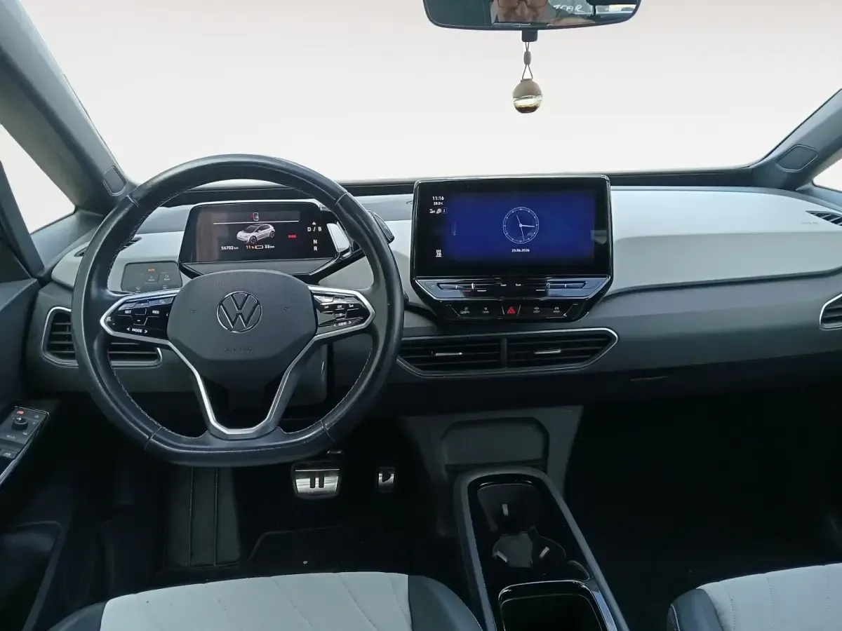 Usado VW ID.3 Pro 106 kW (145 CV) 2022 Gris/plata Utilitario
