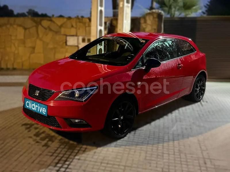 Usado Seat Ibiza FR 105 CV (77 kW) 2014 Rojo Berlina