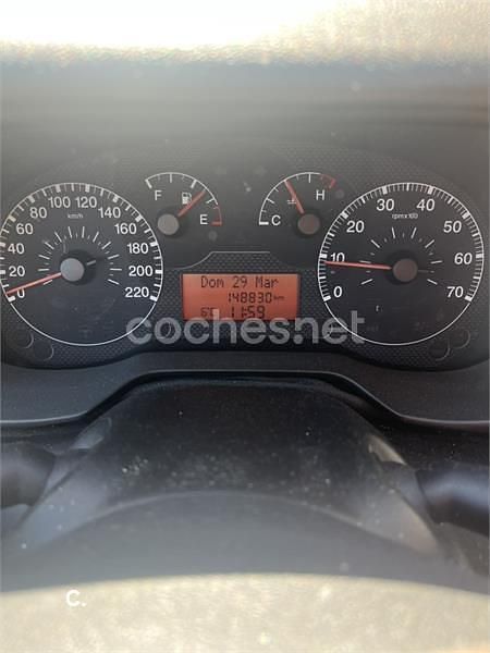 Usado Fiat Grande Punto Emotion 95 CV (69 kW) 2006 Azul Utilitario