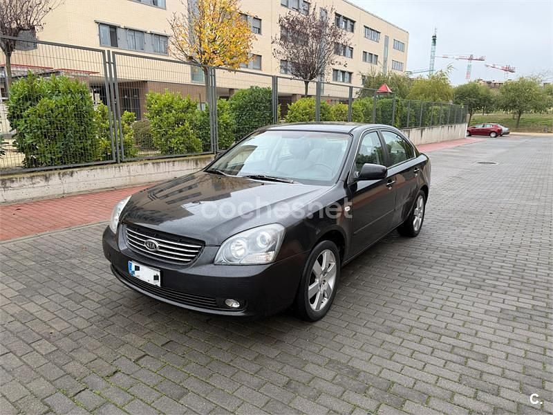 Negro Usado 2007 Kia Magentis EX Berlina | 1999 € - Imagen 1/4