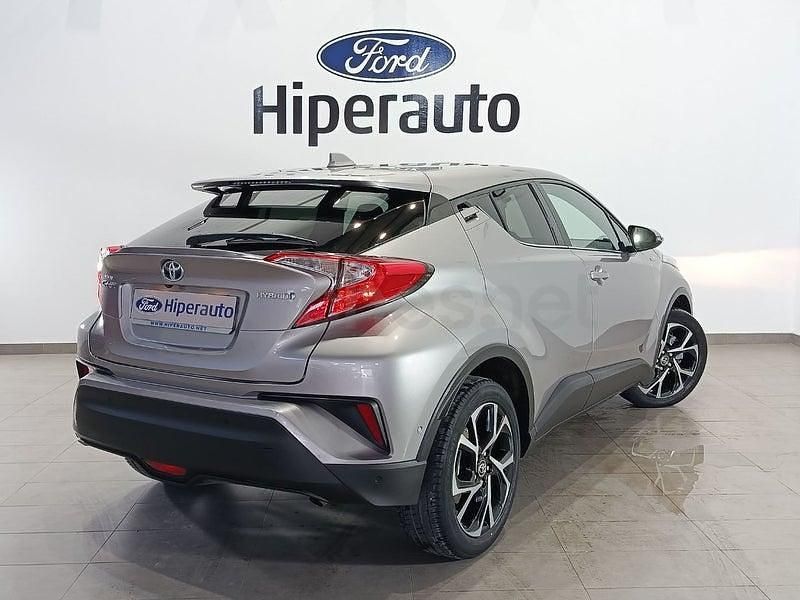 Usado Toyota C-HR Advance 122 CV (89 kW) 2019 Gris / plata SUV