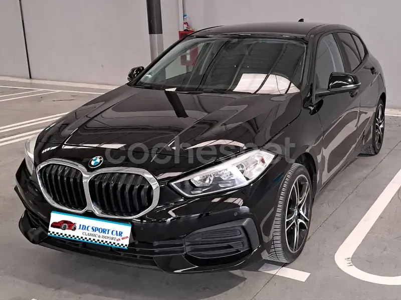 Usado BMW 118 Comfort Edition 136 CV (100 kW) 2021 Negro Berlina