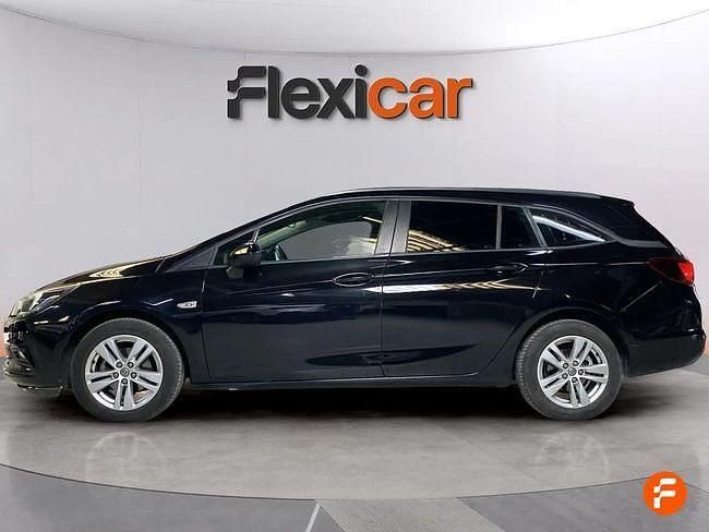 Usado Opel Astra Excellence 150 CV (110 kW) 2018 Negro Familiar