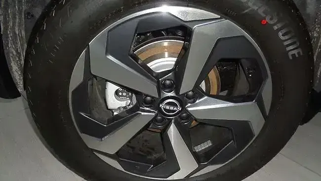 Usado Nissan Qashqai N-Connecta 140 CV (102 kW) 2024 Gris SUV