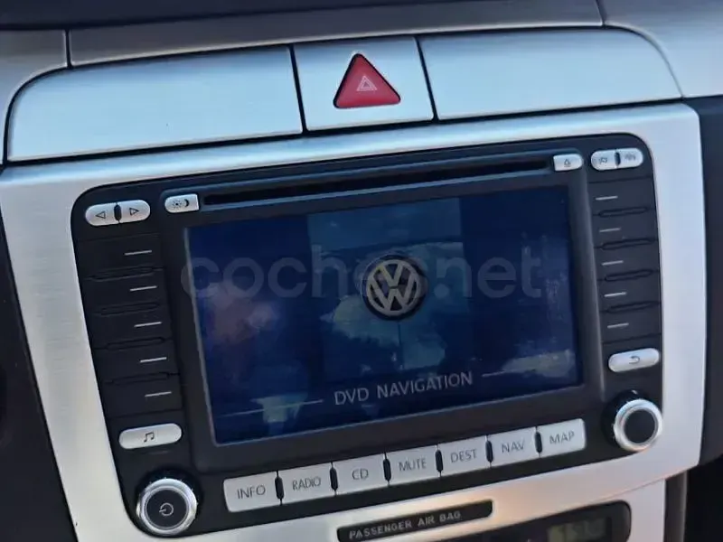 Usado VW Passat Highline 140 CV (102 kW) 2007 Gris / plata Familiar