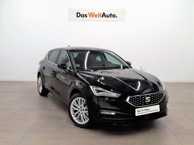 Usado Seat Leon XCELLENCE 150 CV (110 kW) 2022 Negro Berlina