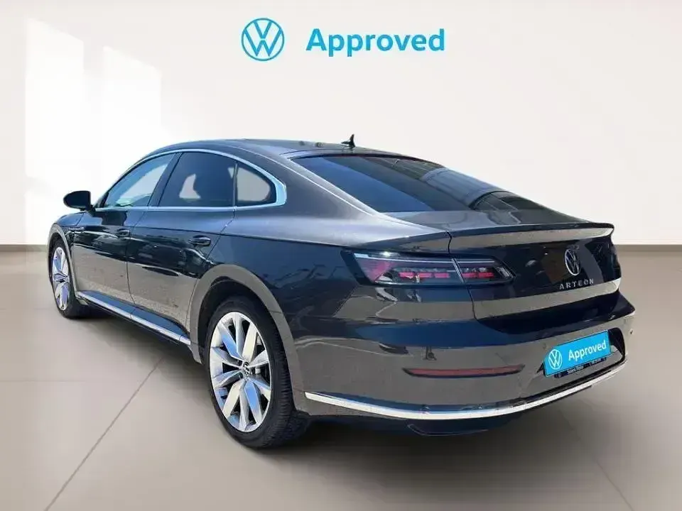 Usado VW Arteon Elegance 150 CV (110 kW) 2022 Negro Berlina