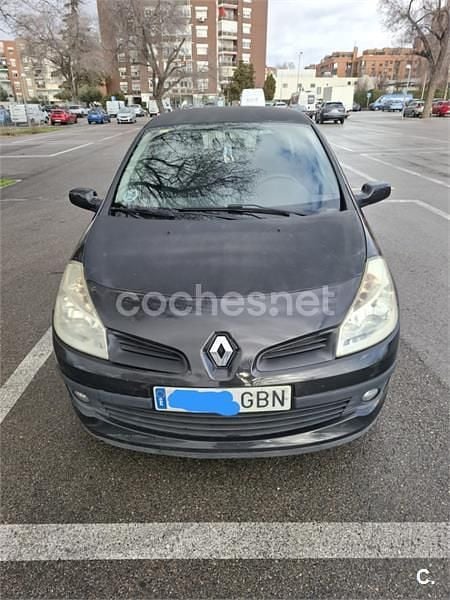 Usado Renault Clio II Rip Curl 85 CV (62 kW) 2008 Negro Berlina