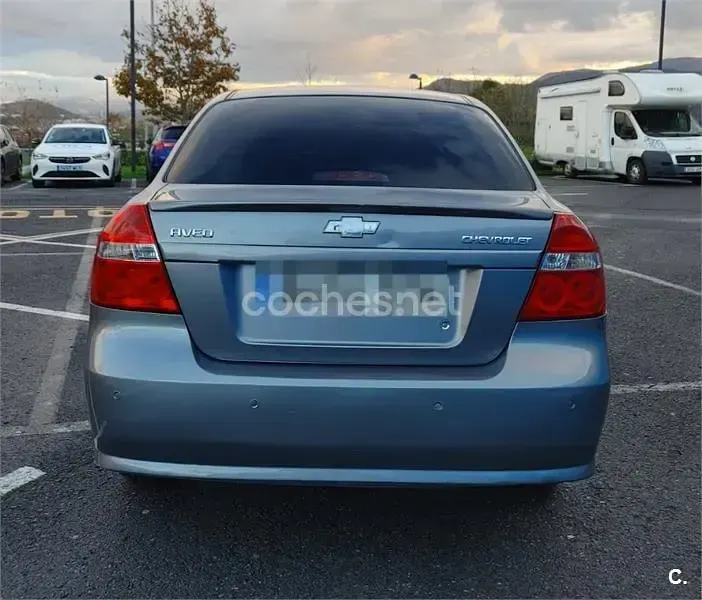 Usado Chevrolet Aveo LS 94 CV (69 kW) 2006 Gris / plata Berlina