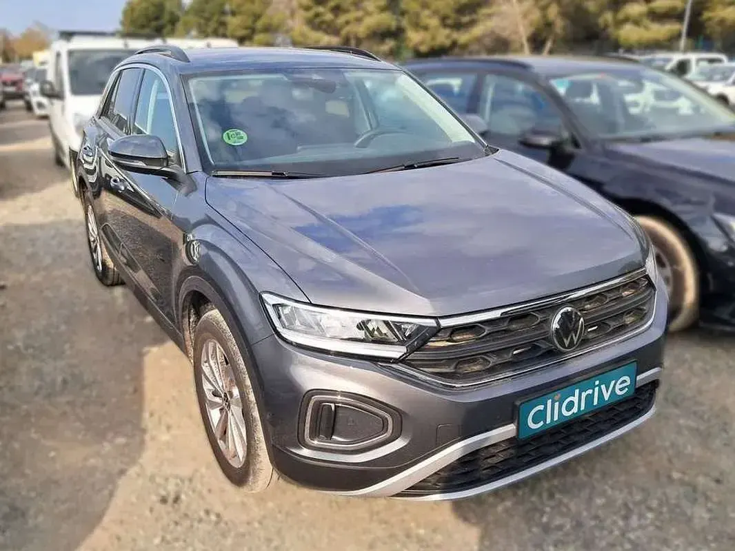 Usado VW T-Roc Cabriolet 150 CV (110 kW) 2025 Gris SUV