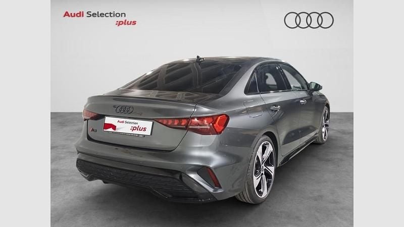 Usado Audi A3 S-Line 150 CV (110 kW) 2024 Gris daytona efecto perla Berlina