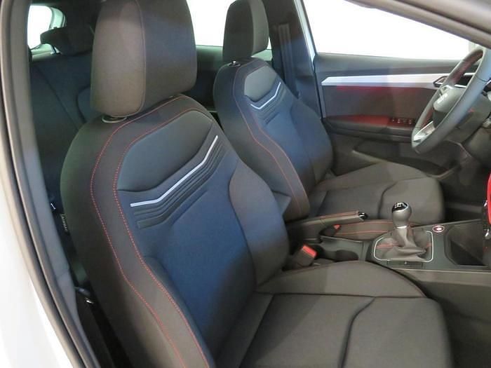 Usado Seat Ibiza FR 115 CV (84 kW) 2024 Blanco Utilitario