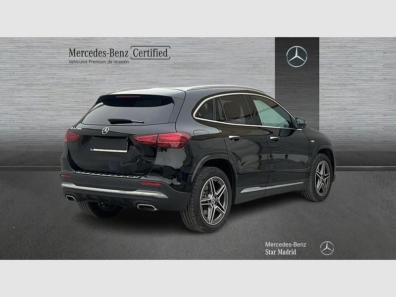 Usado Mercedes GLA250 AMG line 218 CV (160 kW) 2025 Negro SUV