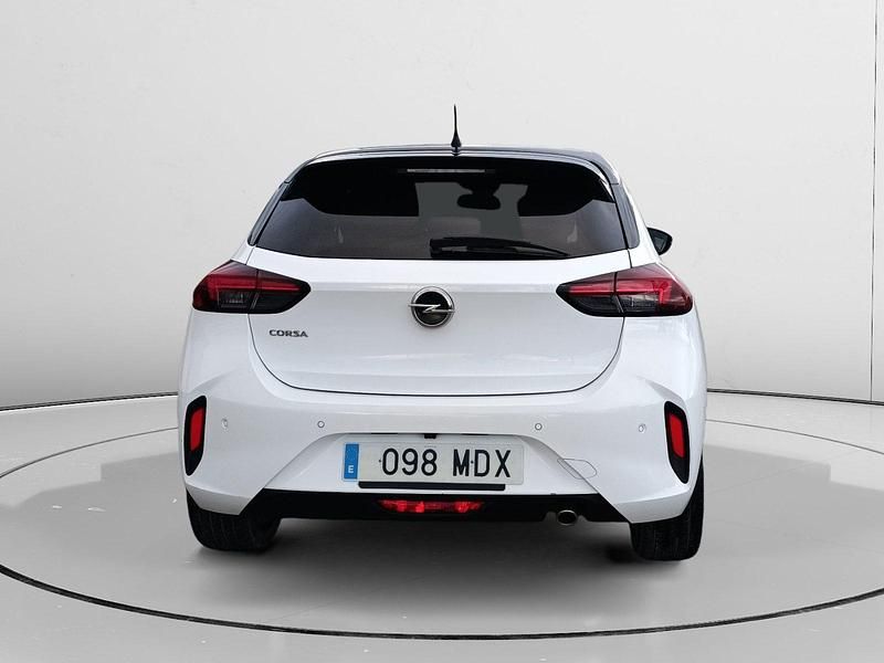 Usado Opel Corsa GS Line 101 CV (74 kW) 2021 Negro